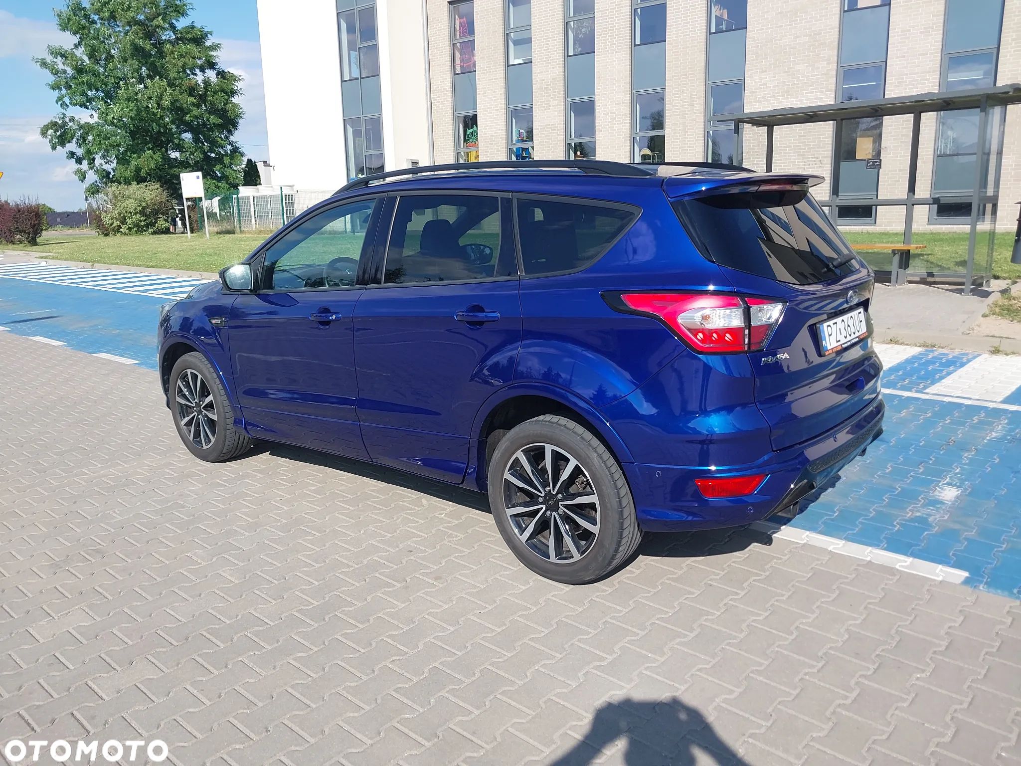Ford Kuga 1.5 EcoBoost 2x4 ST-Line - 1