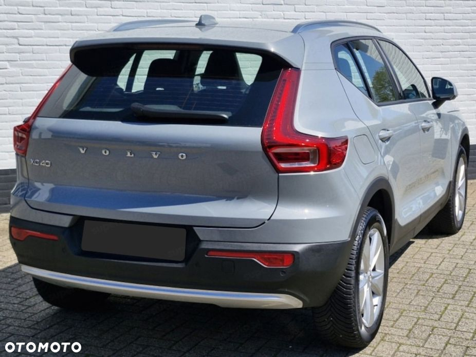 Volvo XC 40 - 3