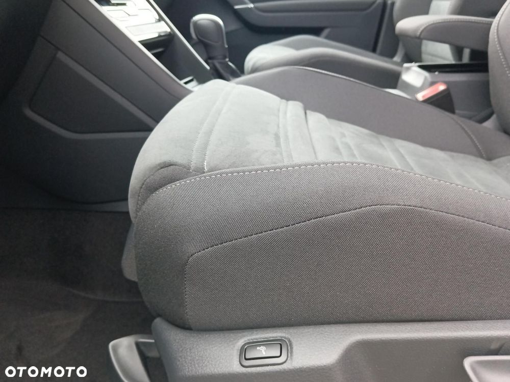 Volkswagen Touran - 14