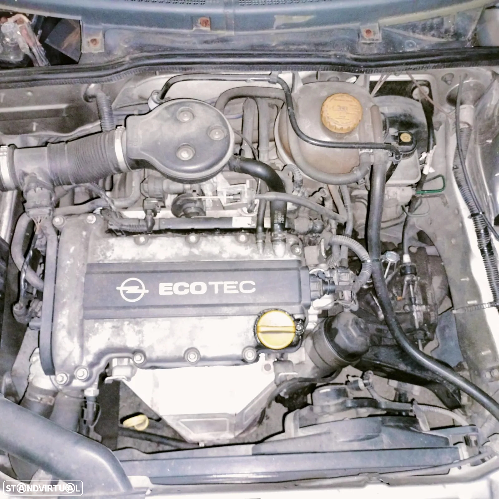 Opel Corsa 1.2 16V Sport - 4