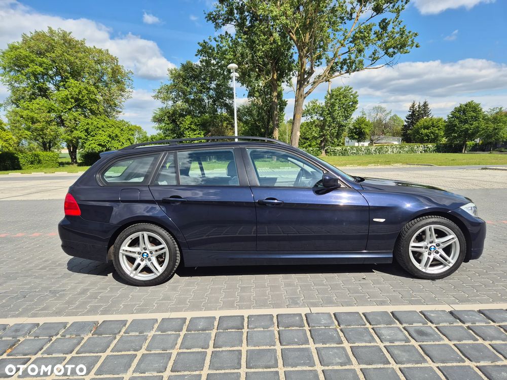 BMW Seria 3 318i - 18