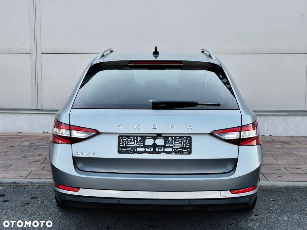 Skoda Superb 1.6 TDI Ambition DSG - 19