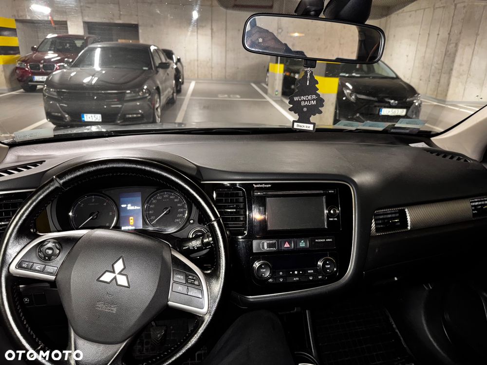 Mitsubishi Outlander 2.2 DID Intense + 4WD - 15