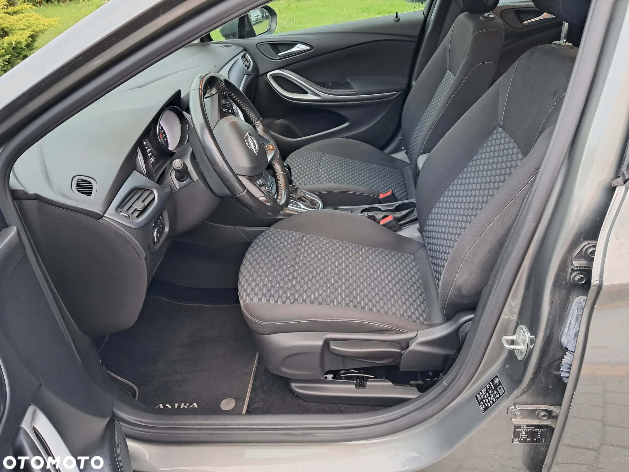 Opel Astra 1.5 D Start/Stop Automatik 2020 - 17