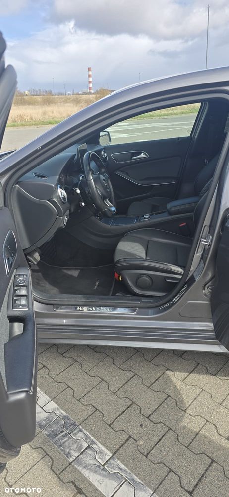 Mercedes-Benz Klasa A 160 7G-DCT AMG Line - 8