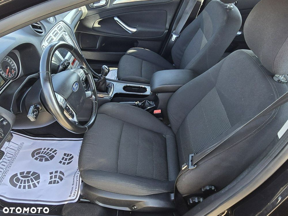 Ford Mondeo - 13