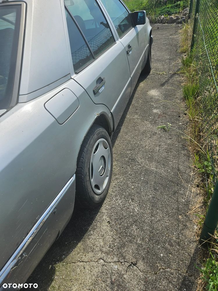 Mercedes-Benz W124 (1984-1993) - 7