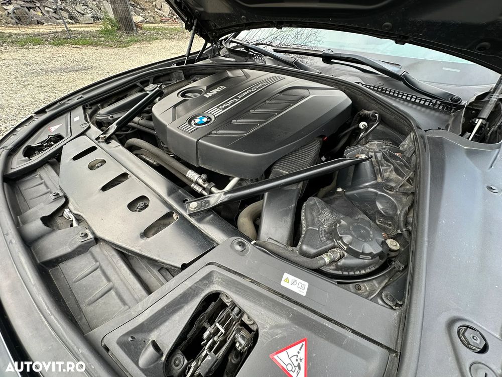 BMW Seria 5 520d - 5