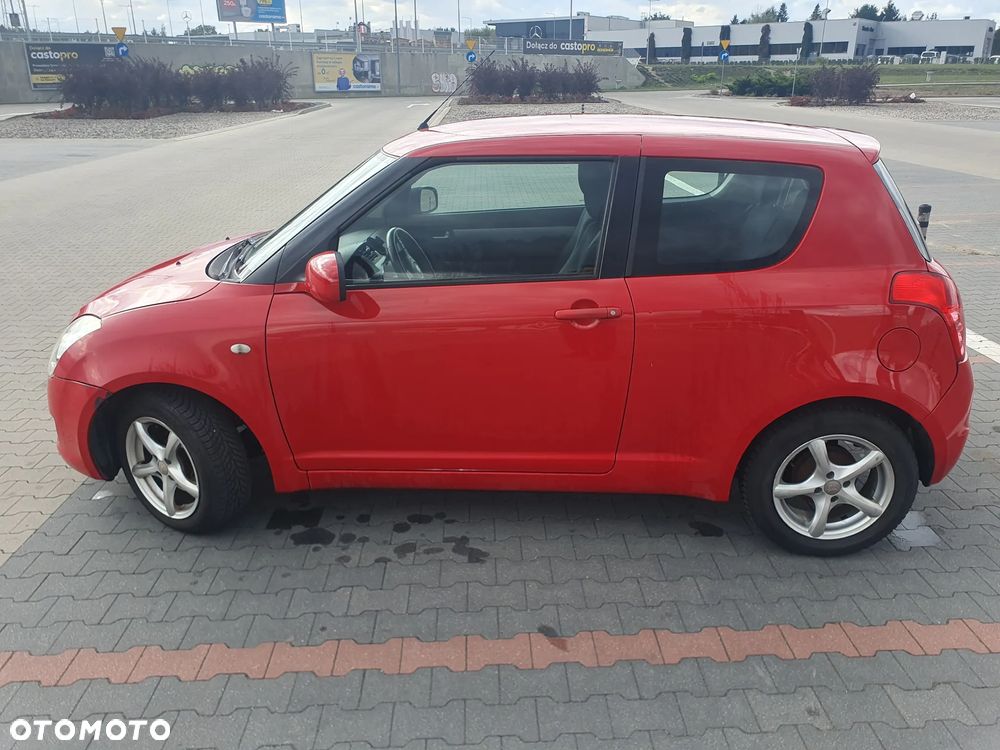 Suzuki Swift 1.3 Club - 17