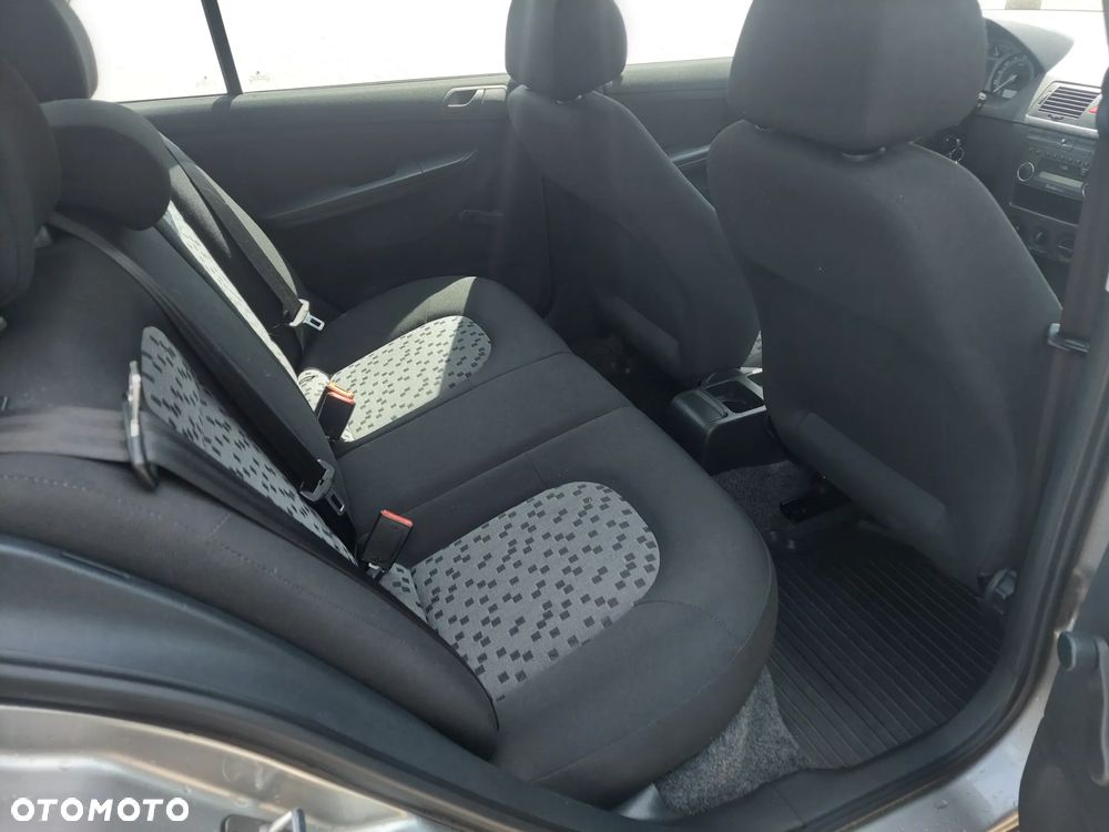Skoda Fabia 1.2 12V Ambiente - 21