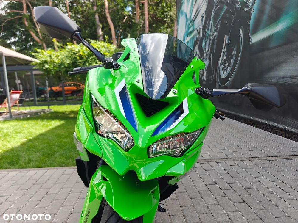 Kawasaki ZX - 4