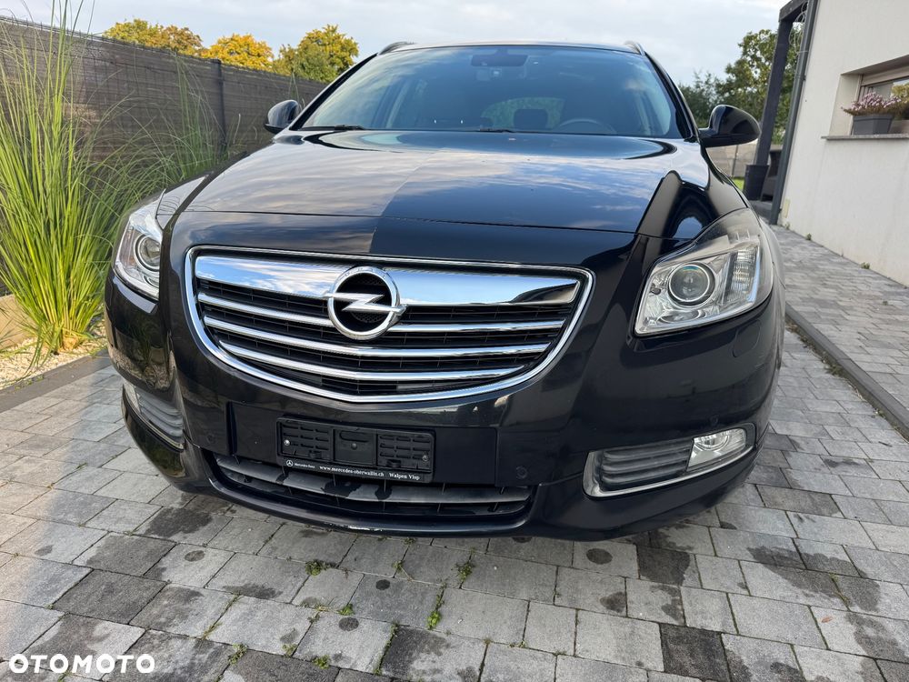 Opel Insignia 2.0 Turbo Sports Tourer 4x4 Automatik Cosmo - 5
