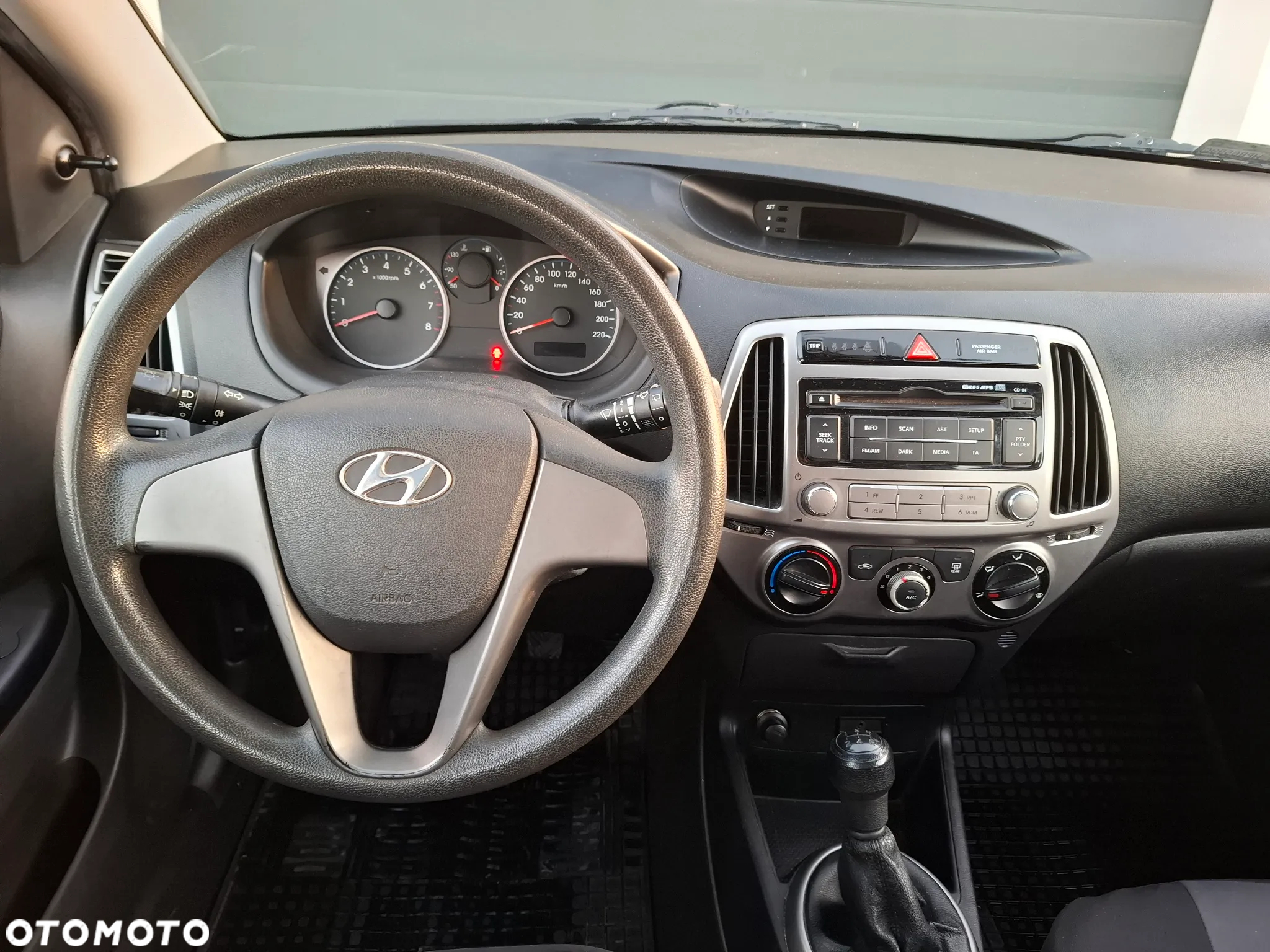 Hyundai i20 1.25 Classic + - 6