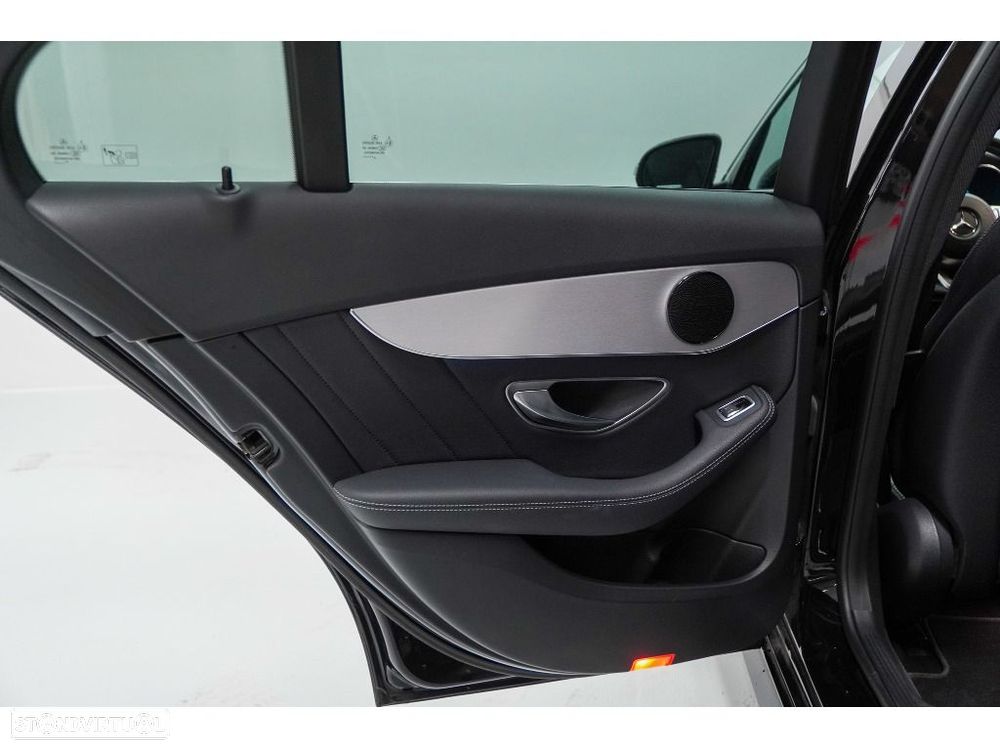 Mercedes-Benz C 300 - 15