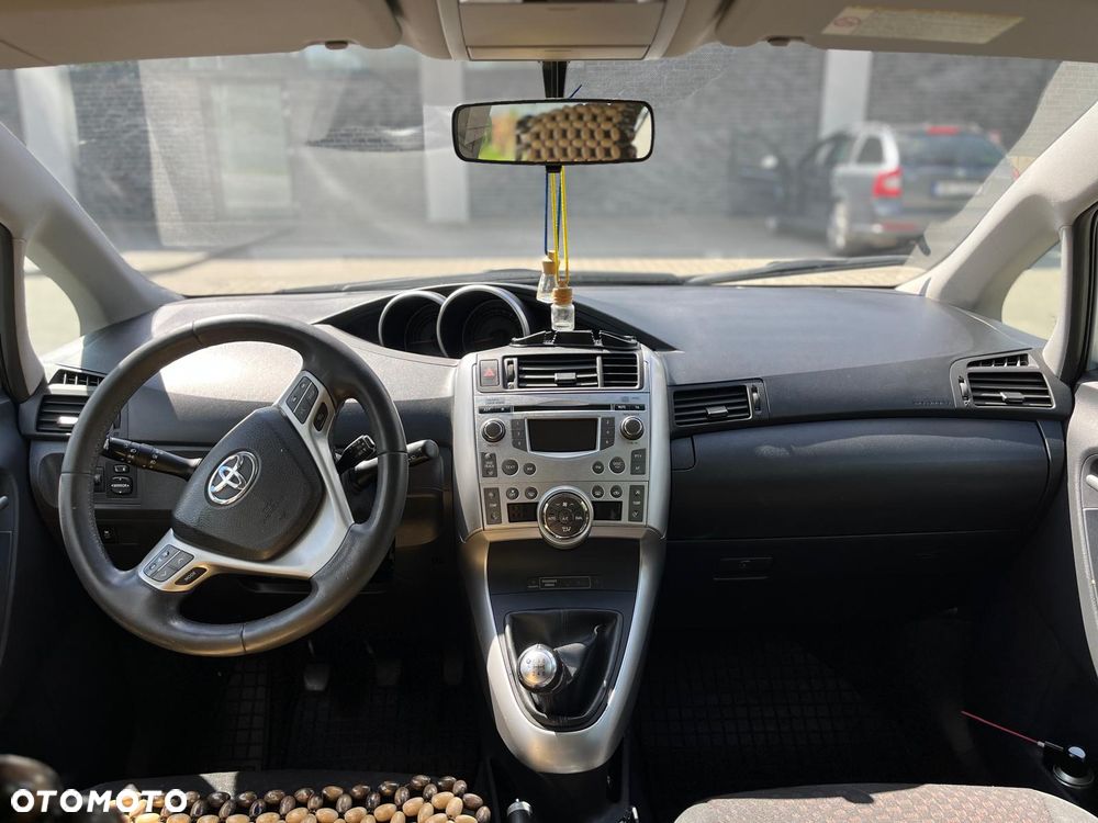 Toyota Verso 2.0 D-4D Luna - 8