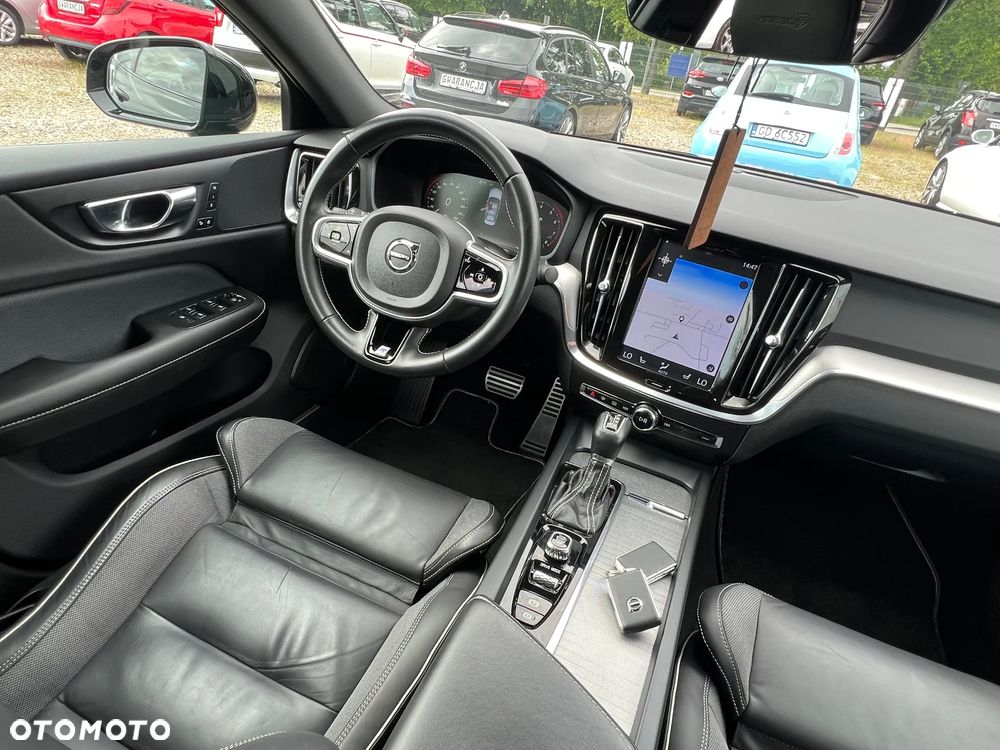 Volvo S60 T4 R-Design - 19