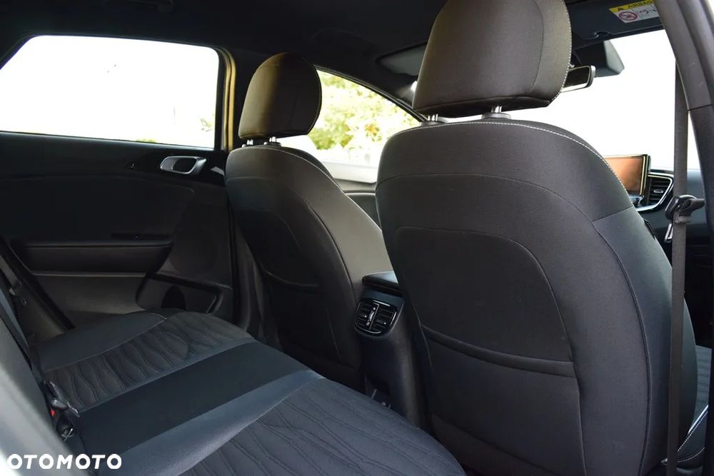 Kia ProCeed 1.5 T-GDI GT Line - 28