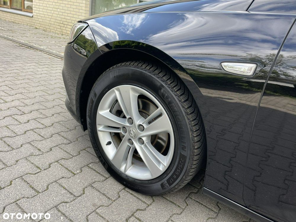 Opel Insignia - 13