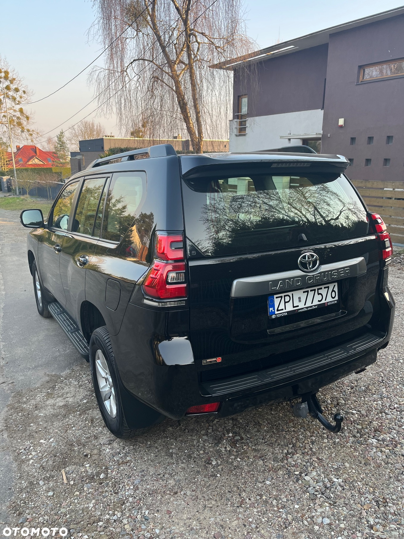 Toyota Land Cruiser - 3