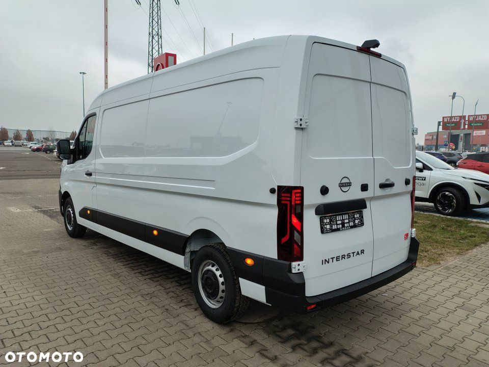 Nissan Interstar - 5