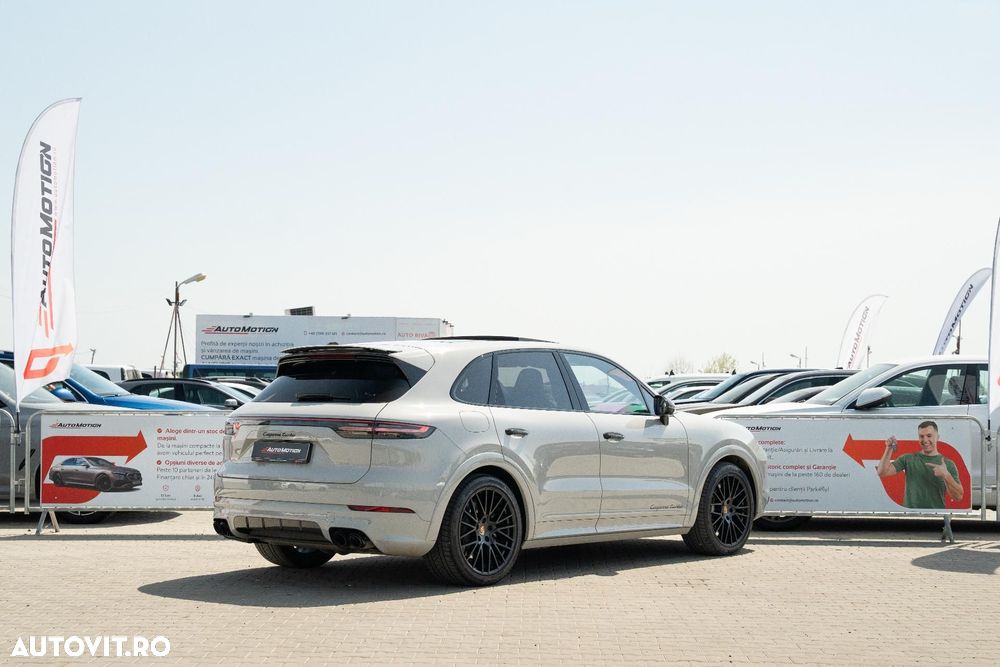 Porsche Cayenne Turbo - 5