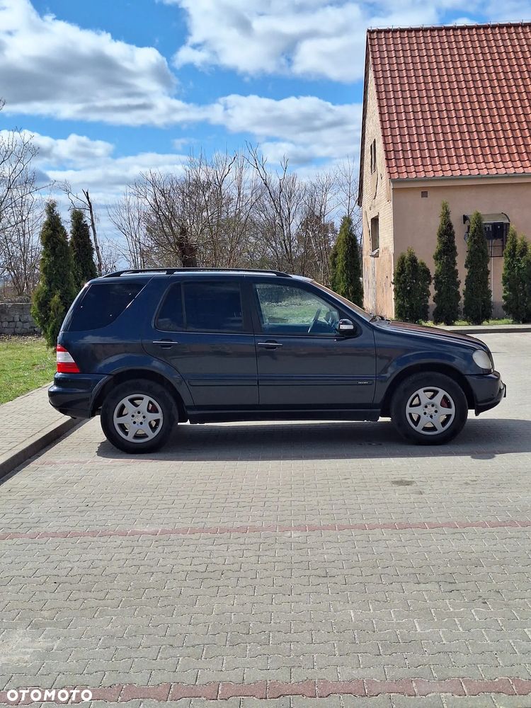 Mercedes-Benz ML - 4
