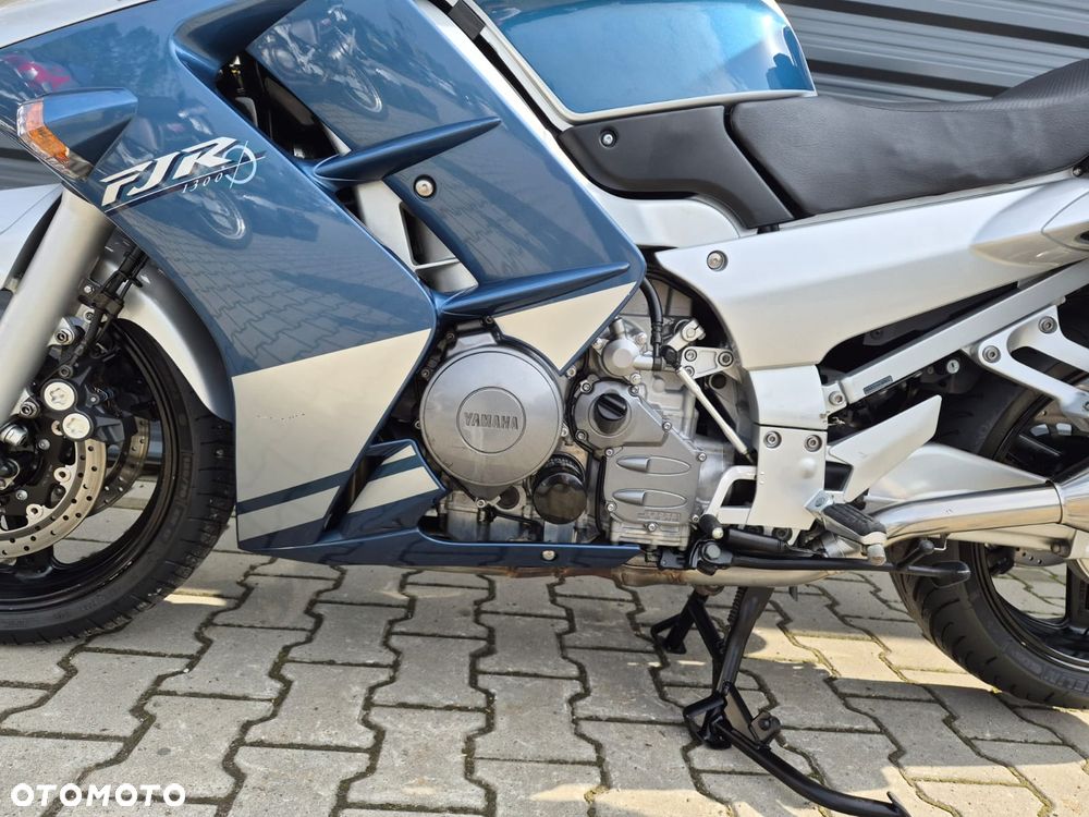 Yamaha FJR - 16
