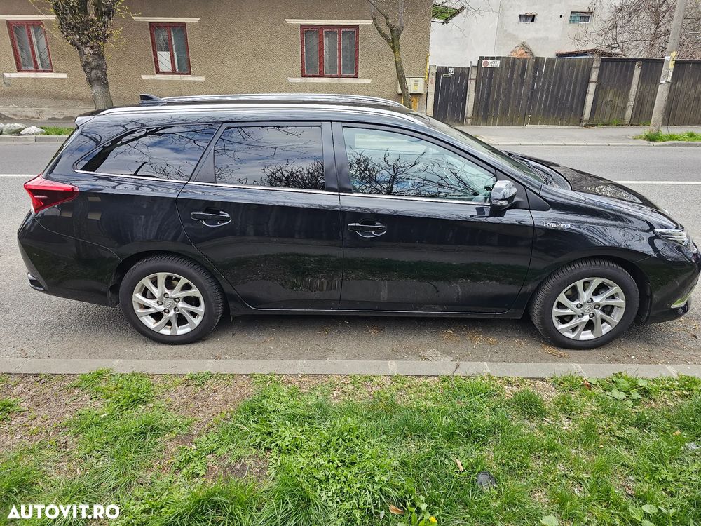 Toyota Auris 1.8 Executive - 7