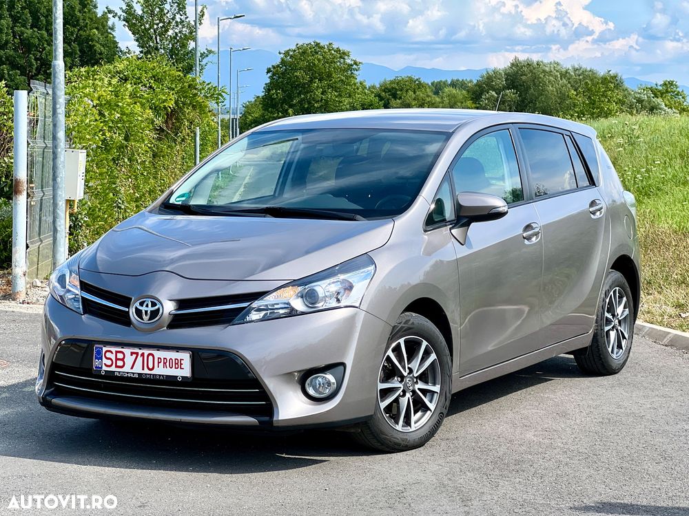Toyota Verso - 4