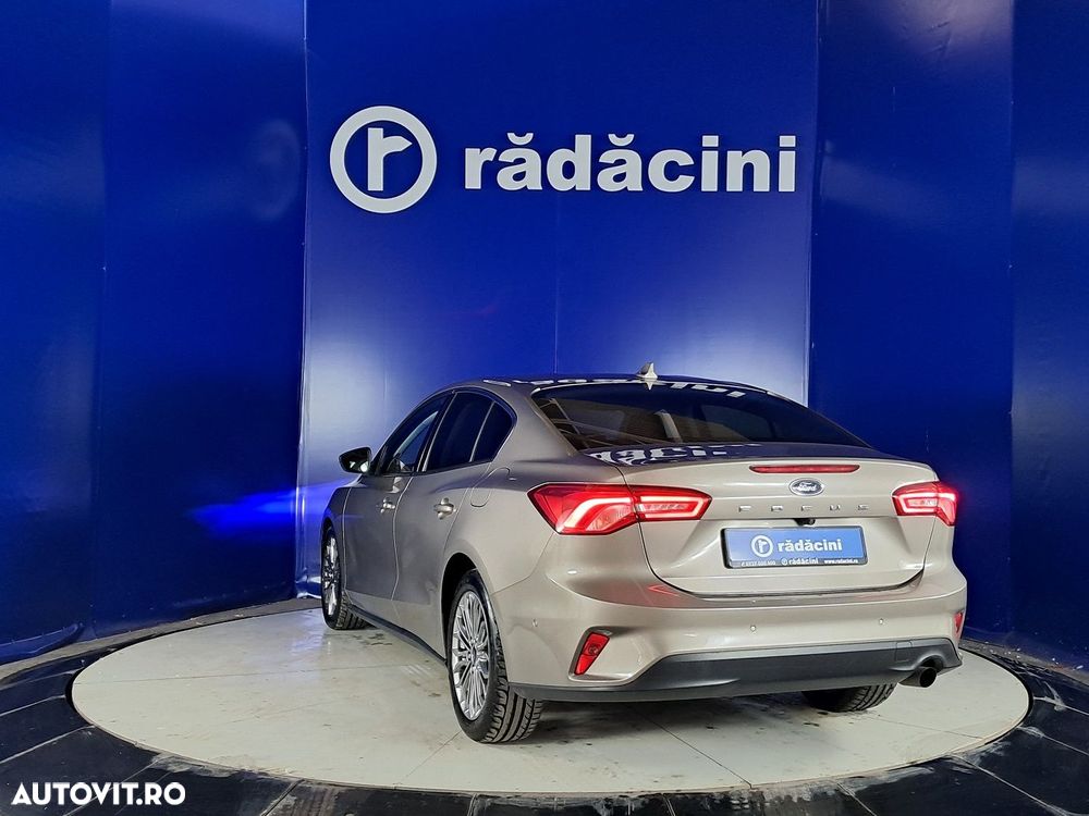 Ford Focus - 3