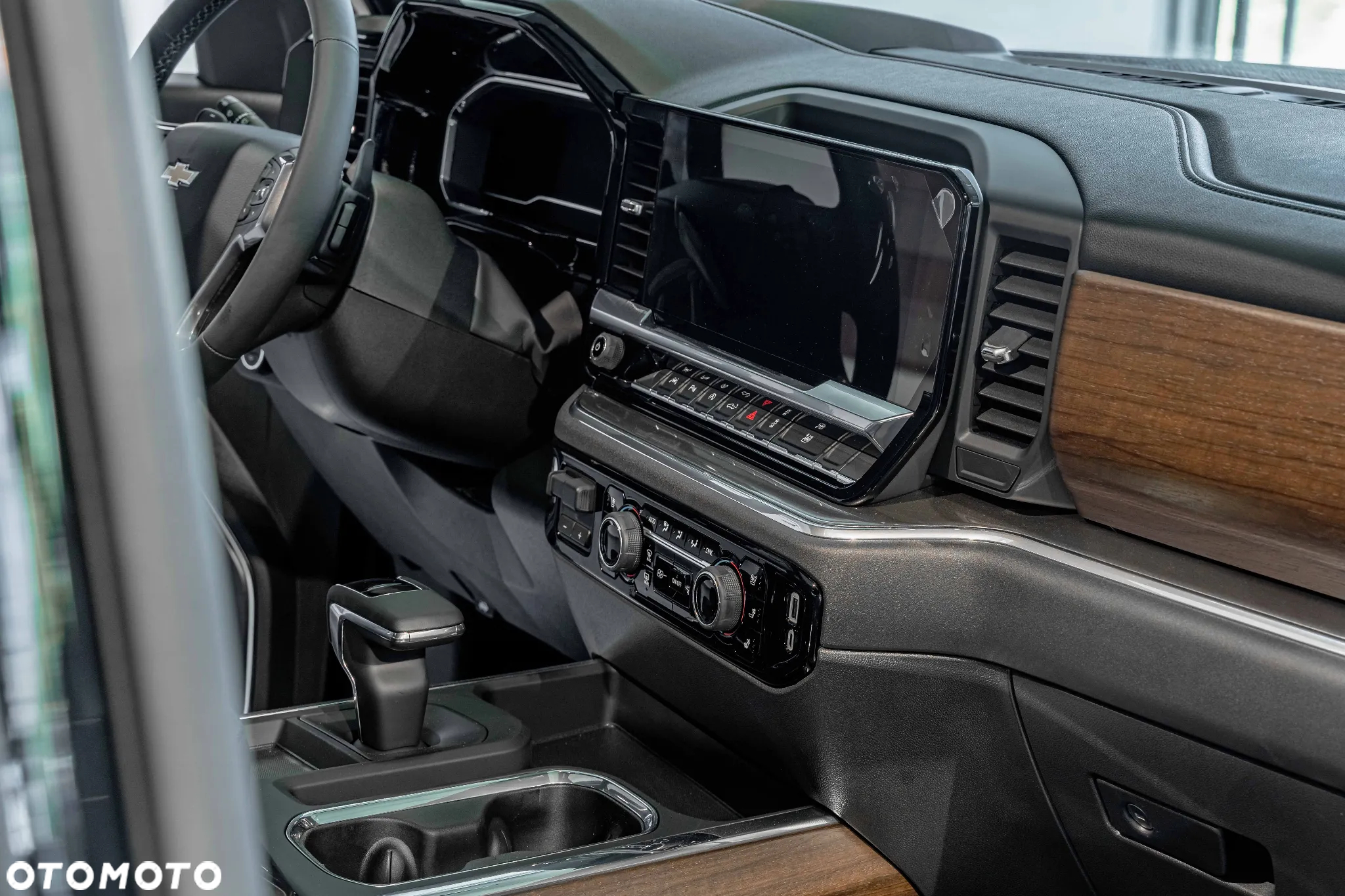 Chevrolet Silverado - 30