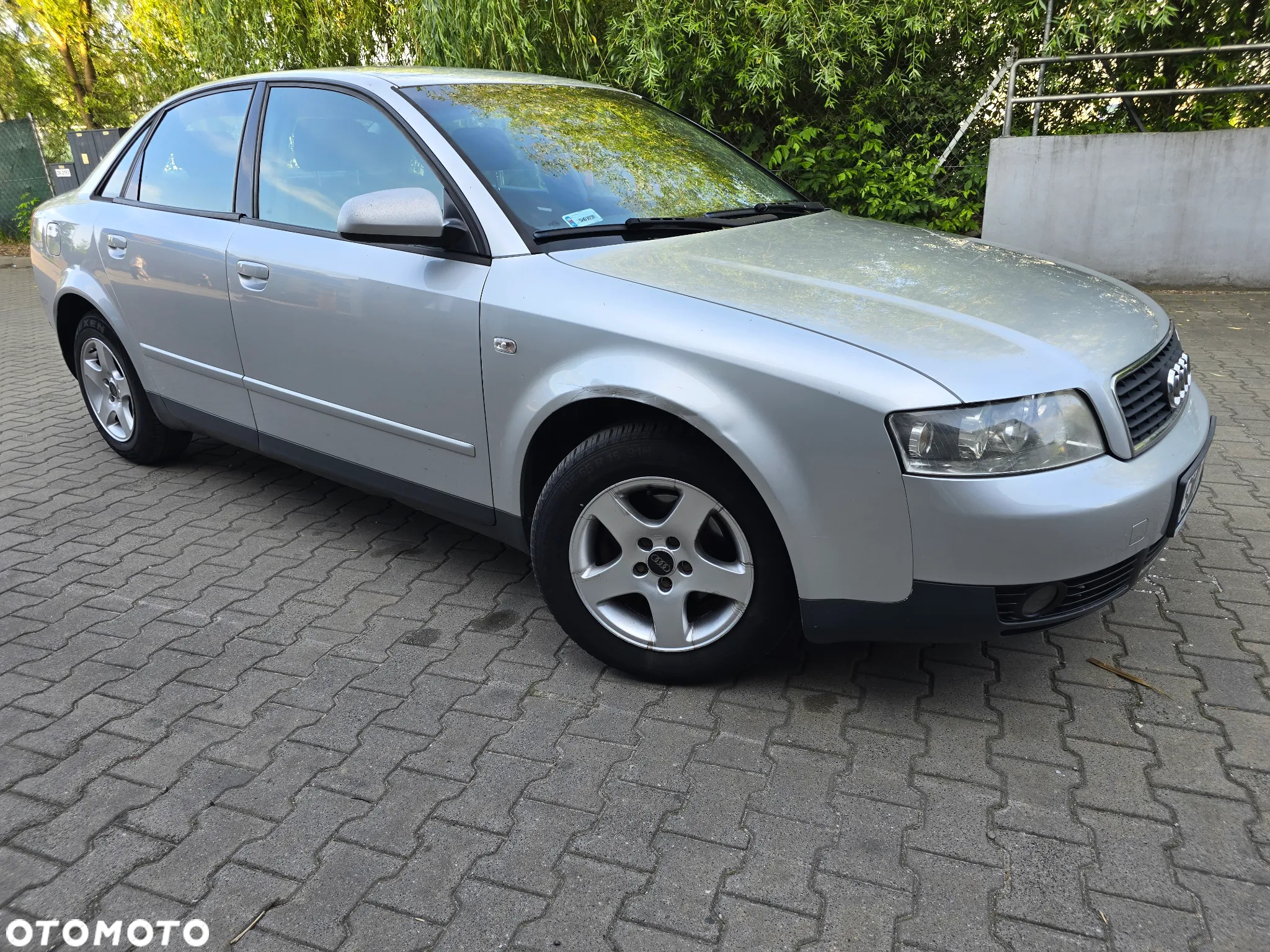Audi A4 1.6 - 2