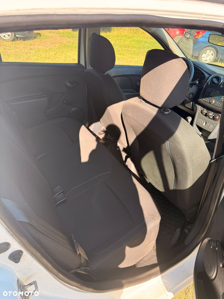 Dacia Sandero - 9