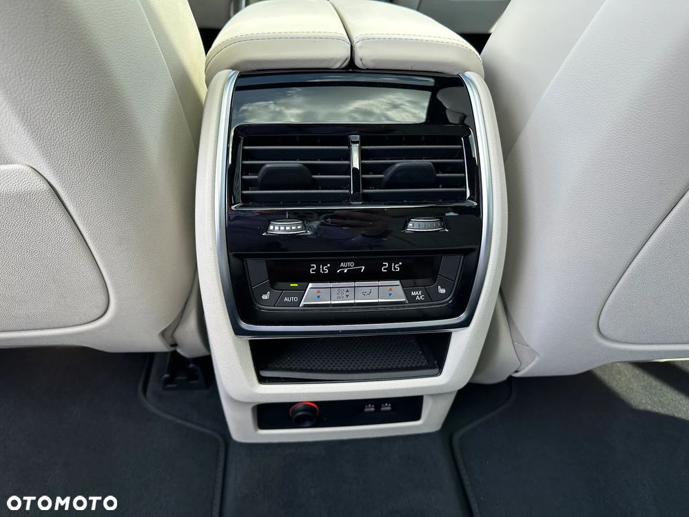 BMW X7 xDrive40d mHEV M Sport Edition sport - 26
