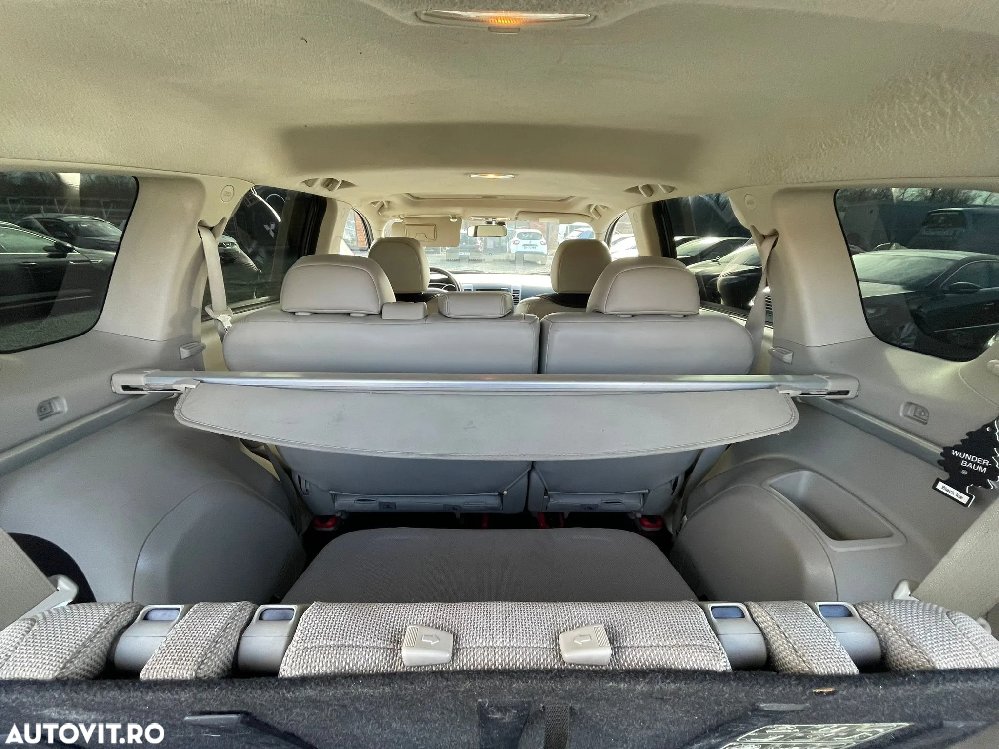 Mitsubishi Outlander 2.2 DI-D NAVI Instyle - 9