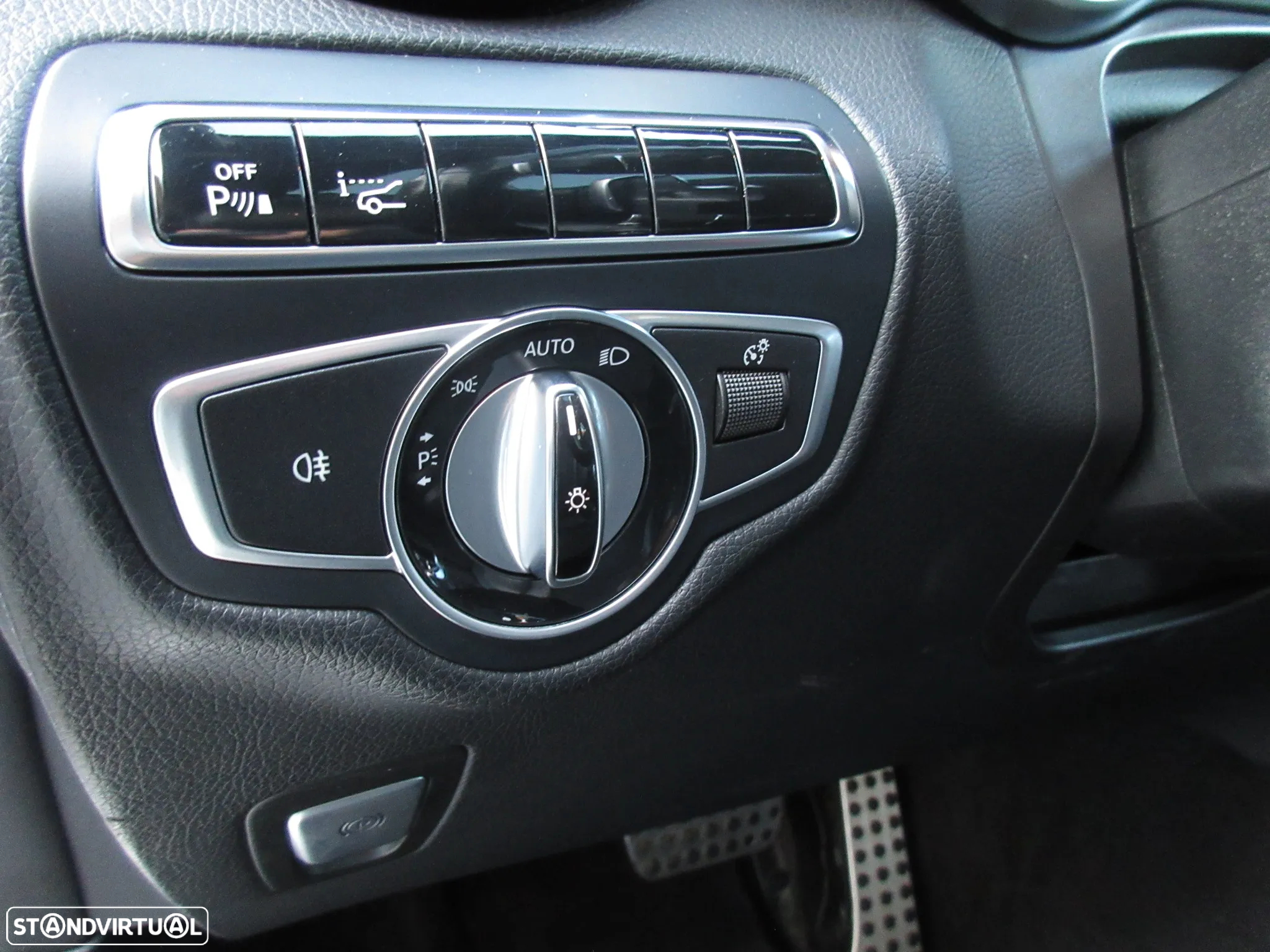 Mercedes-Benz GLC 220 d 4Matic 9G-TRONIC AMG Line - 23