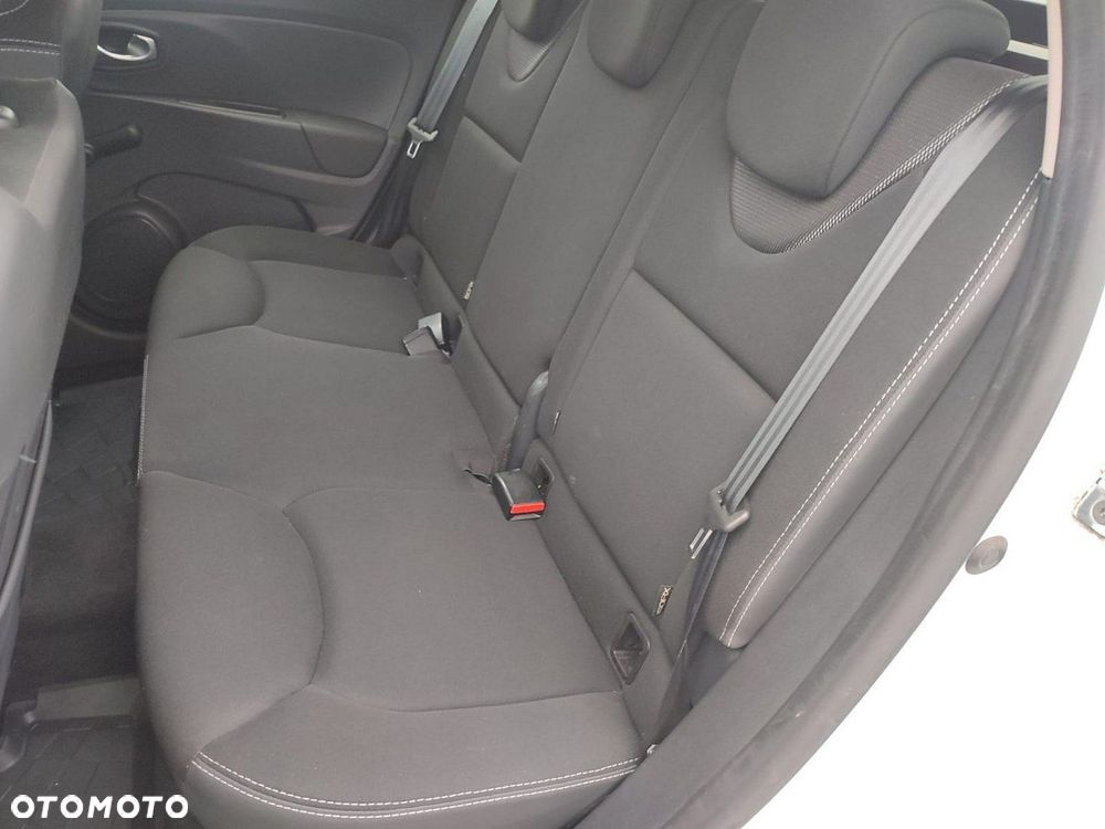Renault Clio - 27