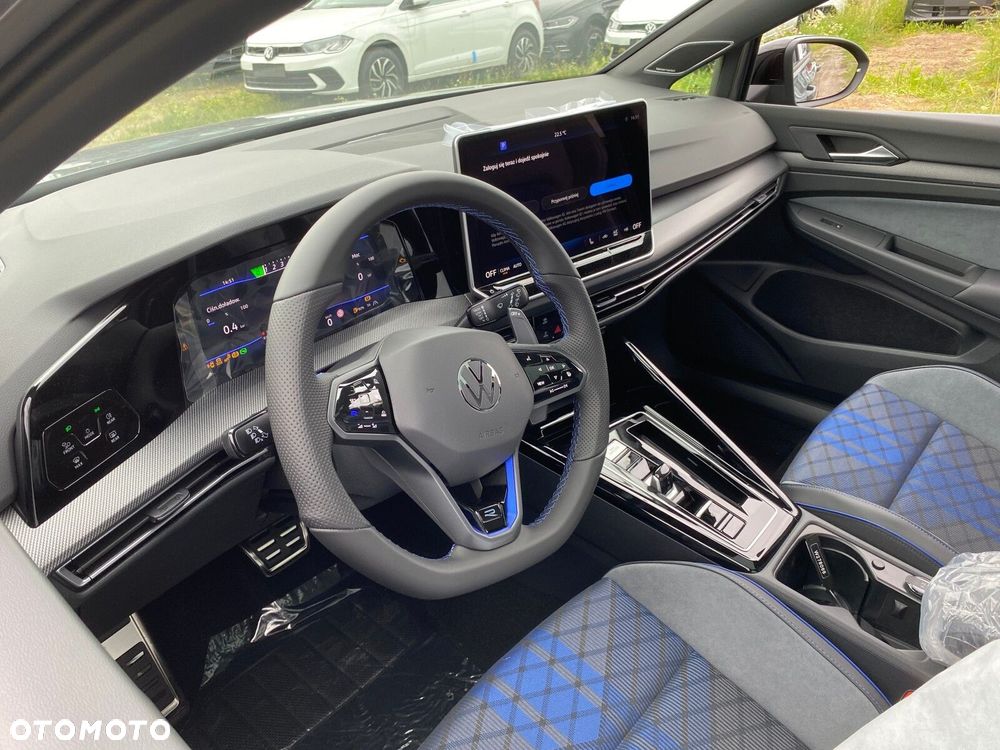 Volkswagen Golf - 13