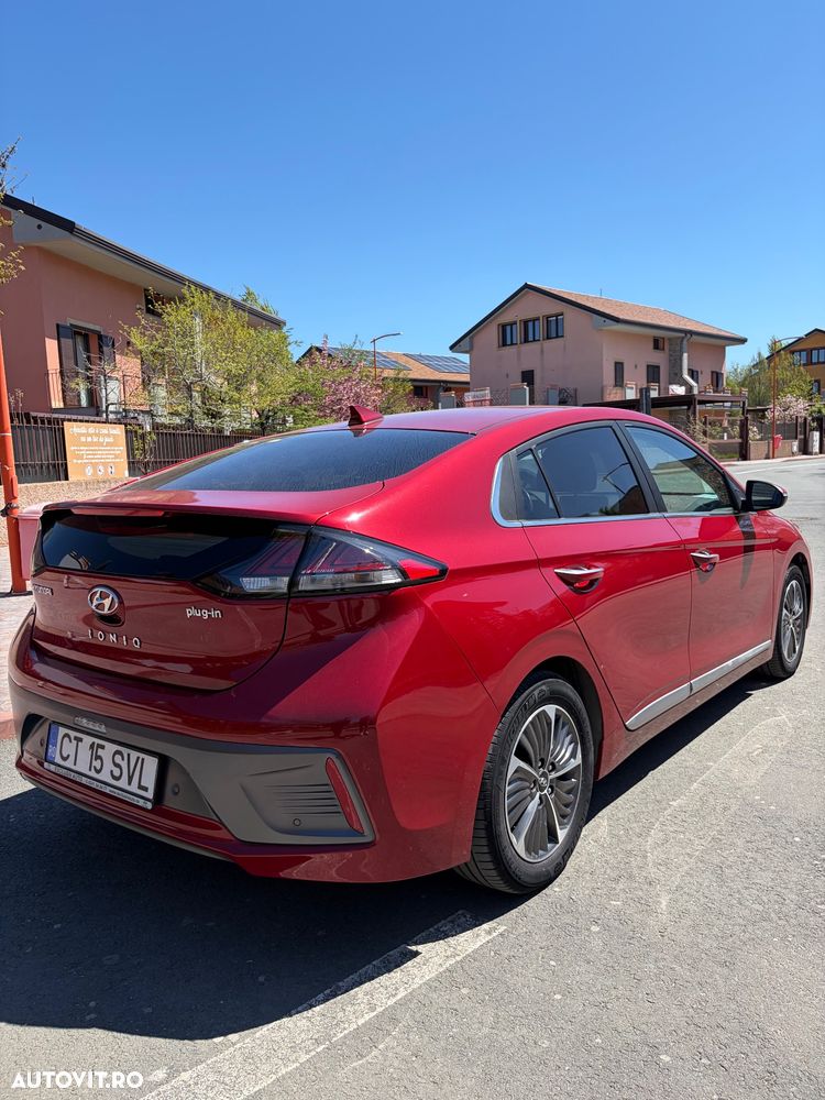 Hyundai IONIQ - 4