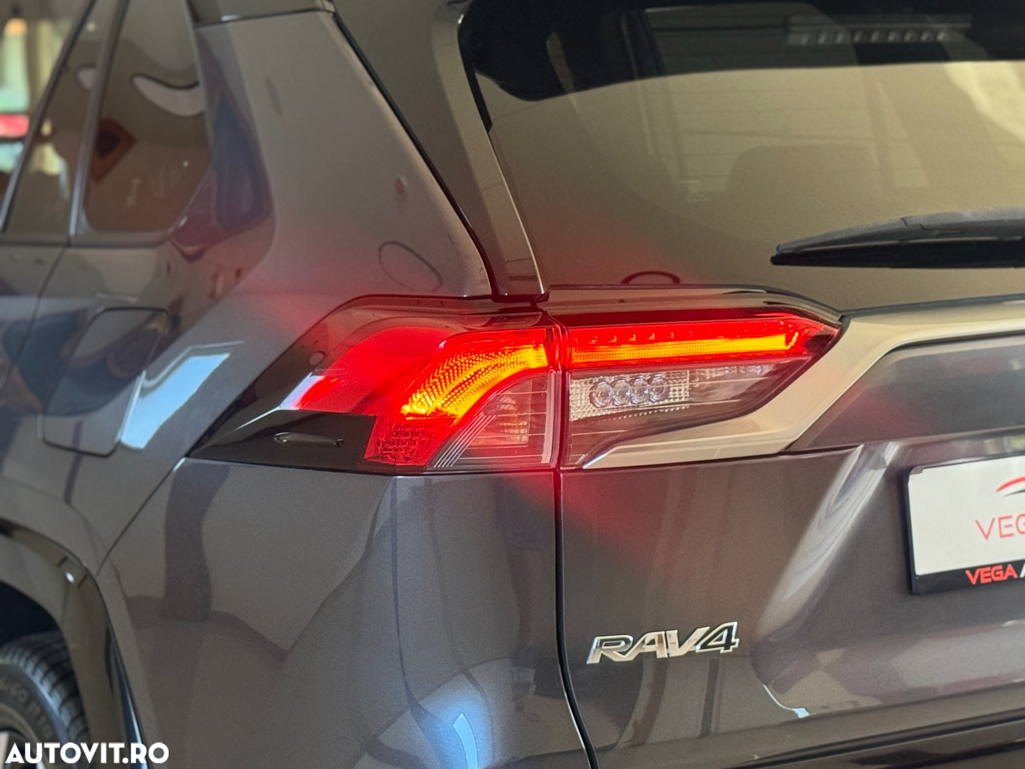 Toyota RAV4 2.5 Hybrid VVT-iE 4x2 Dynamic - 35
