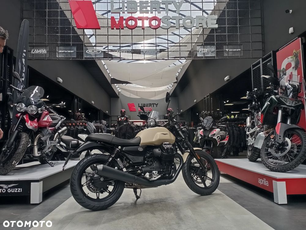 Moto Guzzi V7 - 7