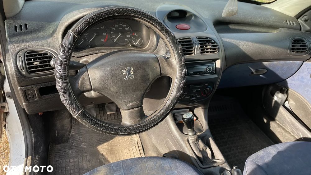 Peugeot 206 - 6