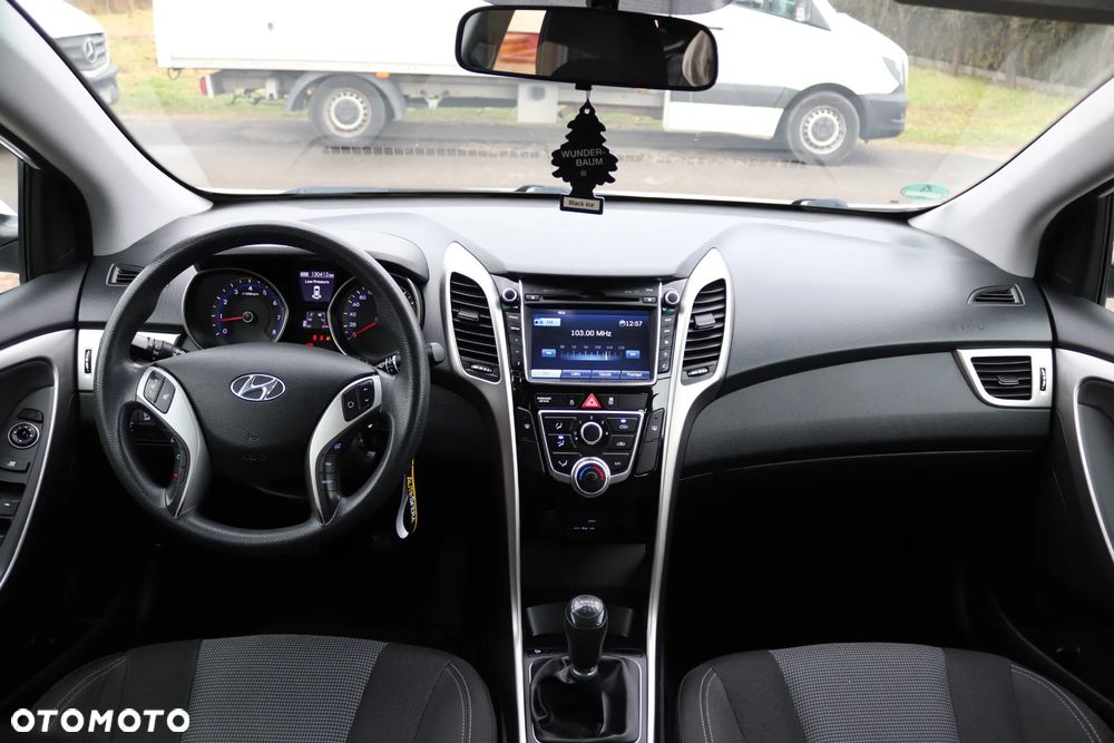 Hyundai i30 blue 1.4 Trend - 33