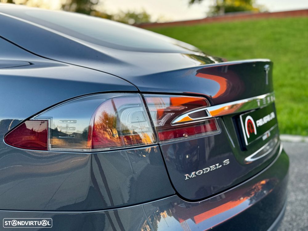 Tesla Model S 85D AWD - 13