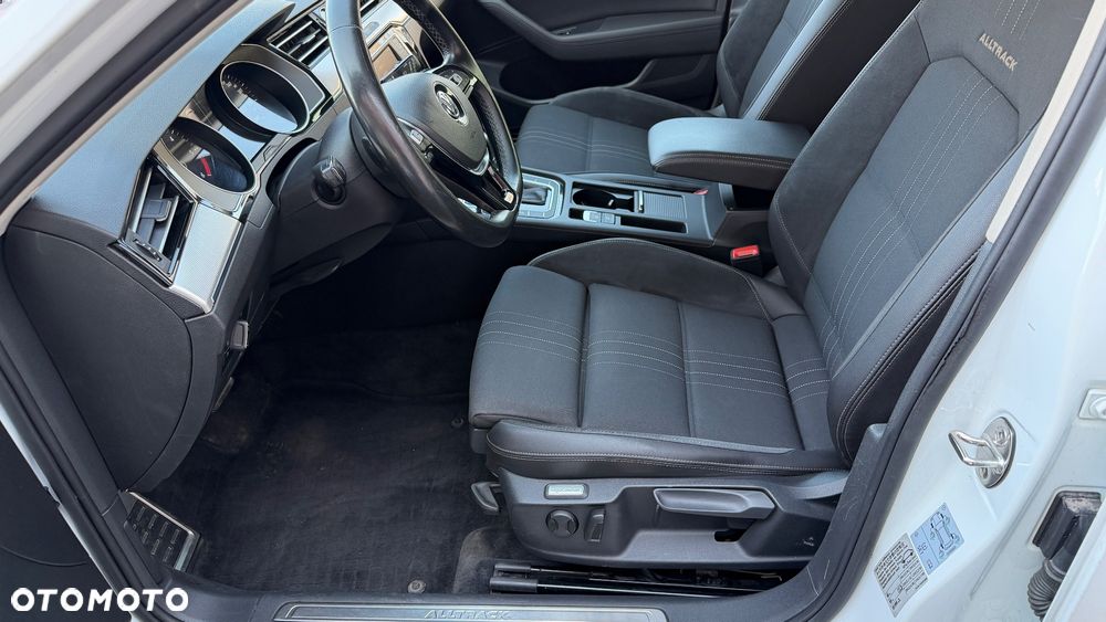 Volkswagen Passat Alltrack 2.0 TDI SCR 4Motion DSG - 15