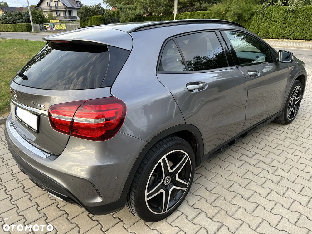 Mercedes-Benz GLA 250 4-Matic AMG Line