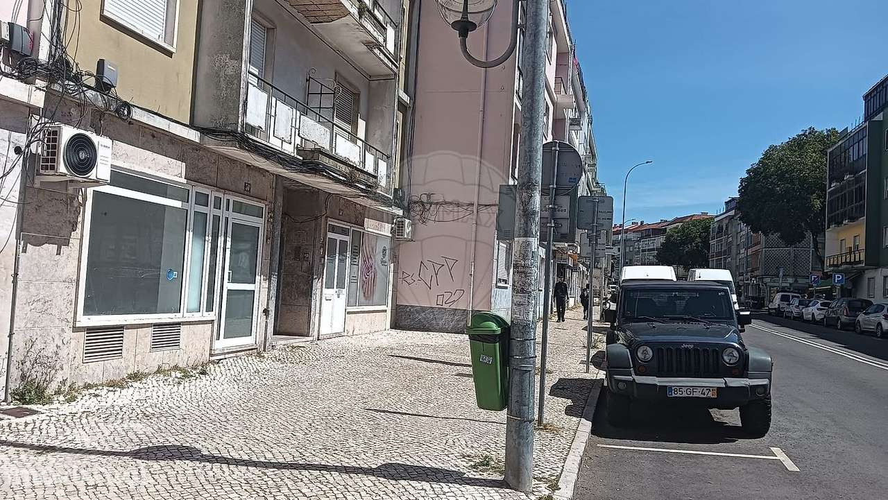 Loja  para arrendamento - Grande imagem: 2/8