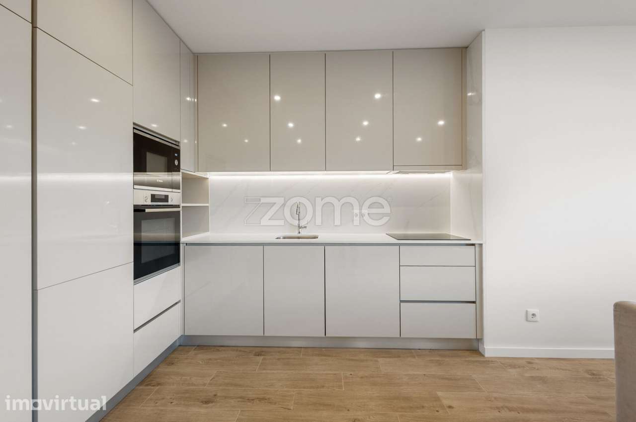 Apartamento T3 Totalmente Renovado - Grande imagem: 4/21
