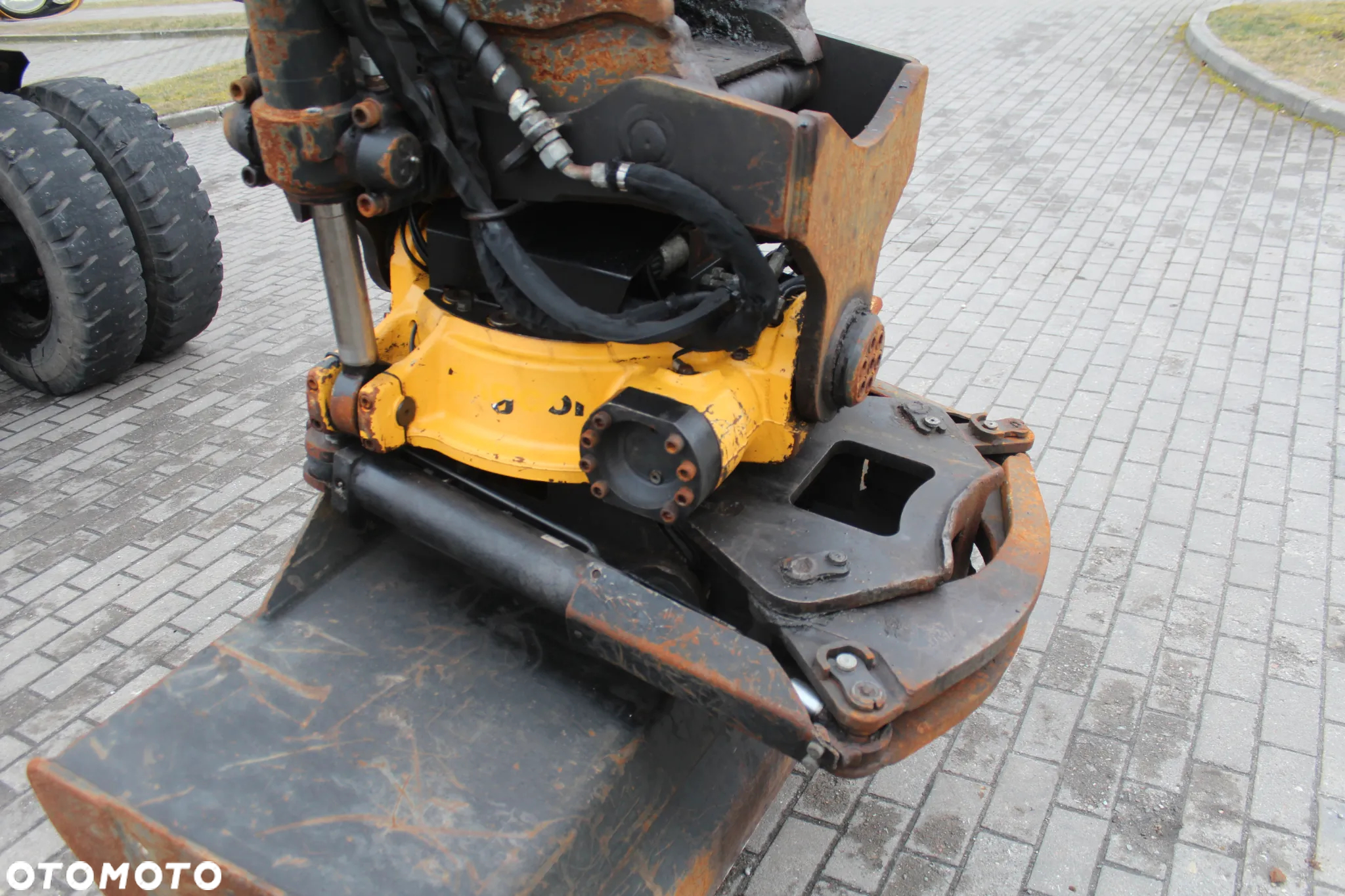 Caterpillar M 313D ROTOTILT ENGCON SZCZYPCE - 8