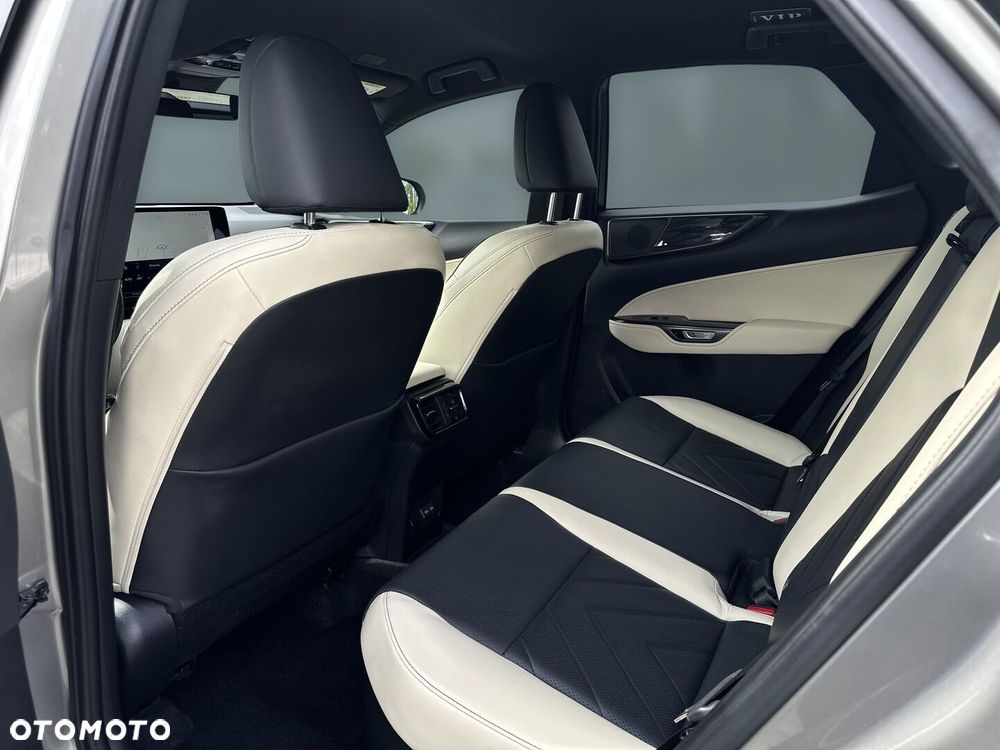 Lexus NX 350h Prestige AWD - 12